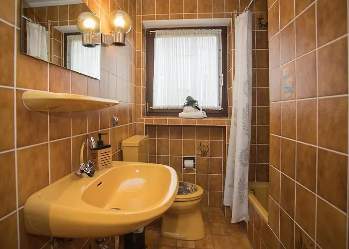 Welcome In - Appartement Touch Of Canada' Met Terras En Uitzicht Op De Bergen